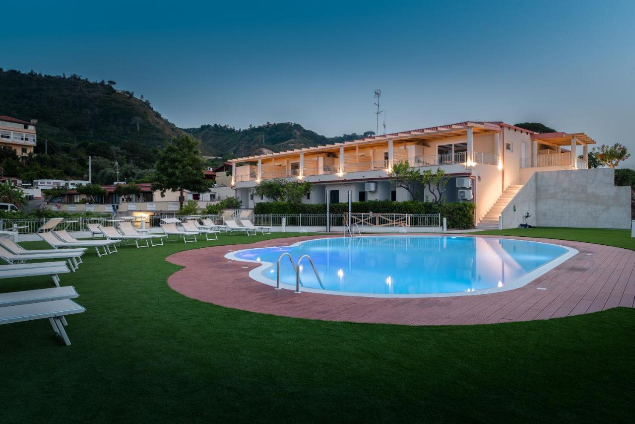 טרופאה Residence New Paradise מראה חיצוני תמונה